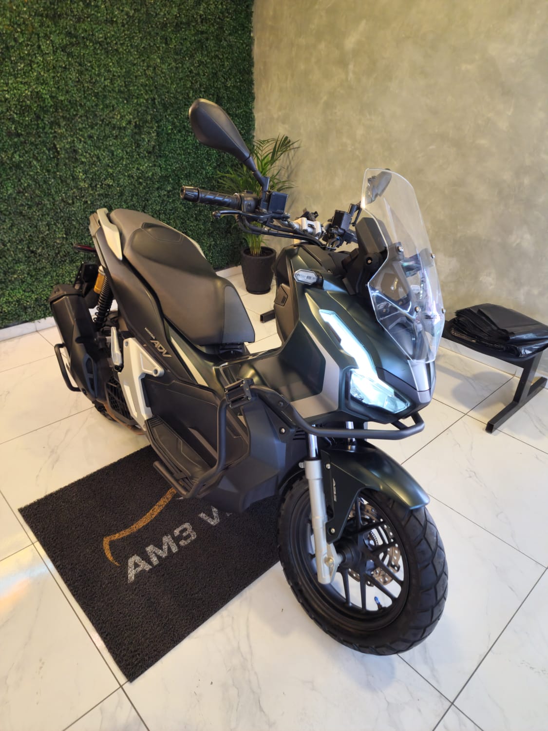 HONDA ADV 150